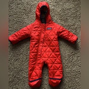 Patagonia Red Reversible Bunting Snowsuit size 3-6 Months